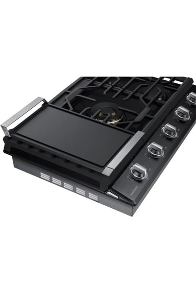 SAMSUNG 30" Built In Smart Gas Cooktop with 22k BTU Dual Power Burner